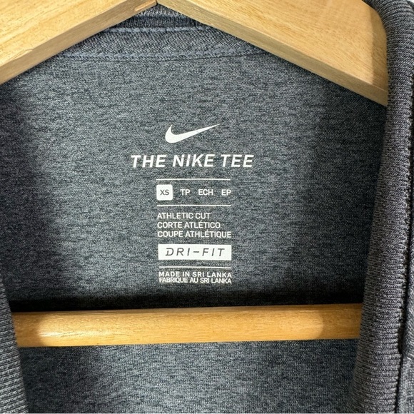 Nike Dri Fit Gray Just Do It Muscle Athletic Tank Top XS - Picture 5 of 5